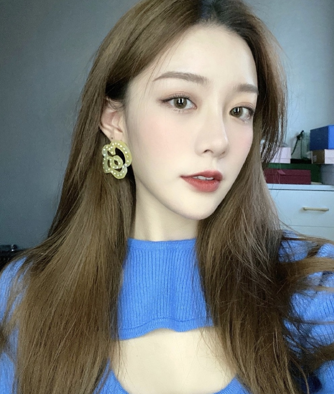 性感少妇等着被您调教