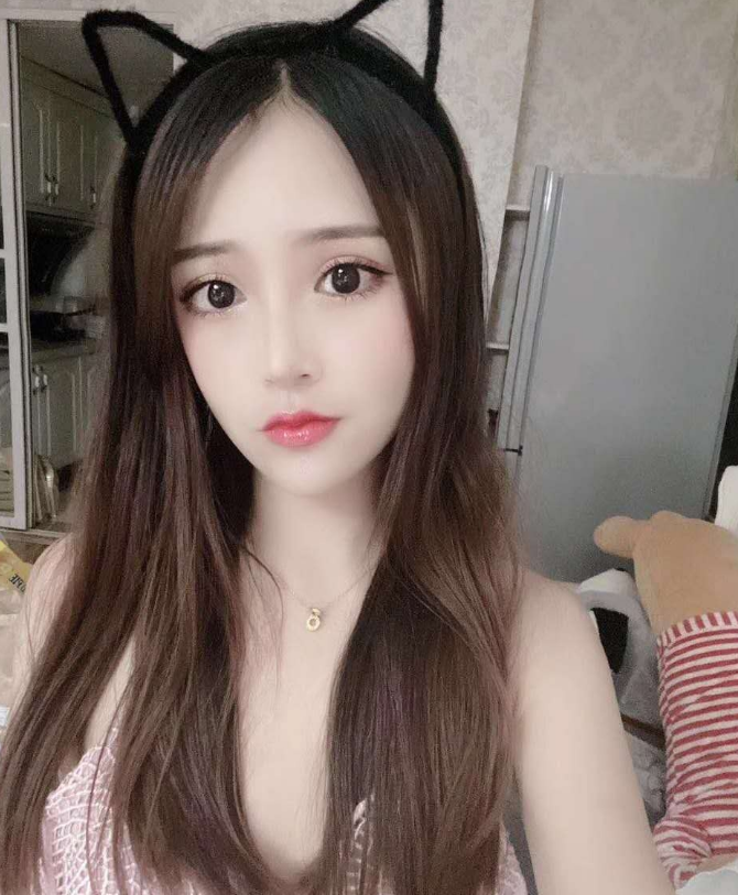 和青岛嫩模的一夜激情